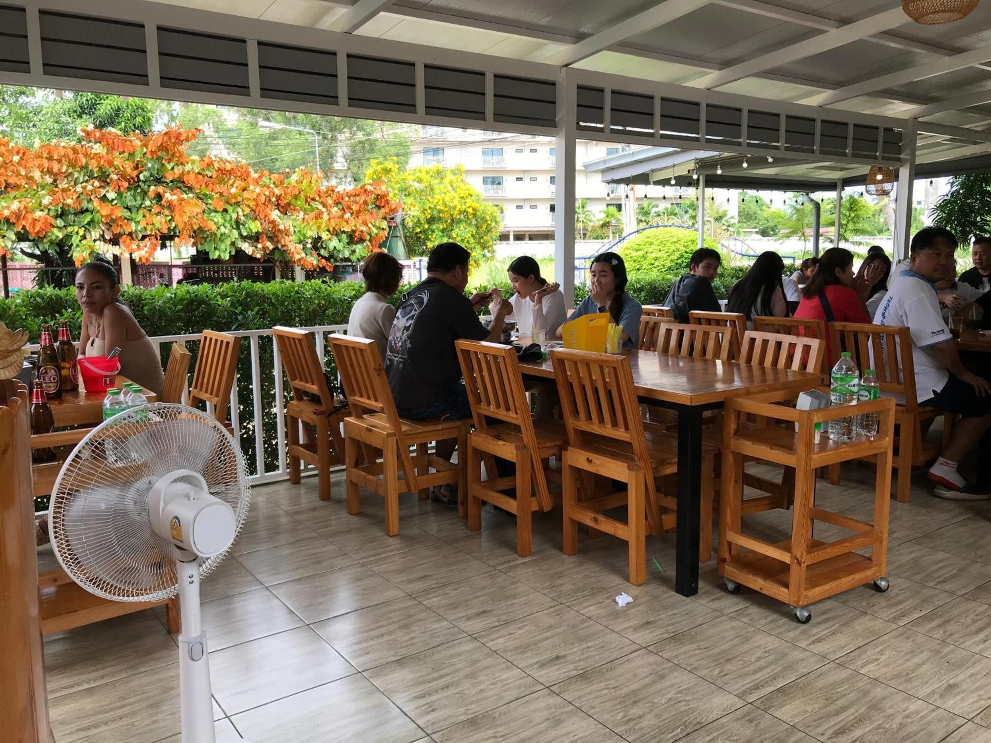 Grand Florida芭提雅带免费游泳池温泉桑拿浴和健身房瑜伽室私家海滩公寓e206 Na Chom Thian Eksteriør billede